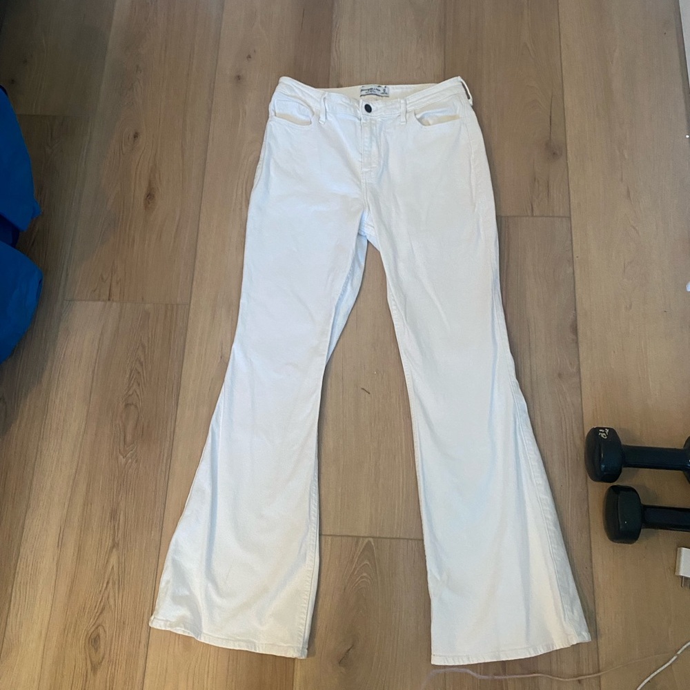 Abercrombie & Fitch White High-Rise Flare Jeans